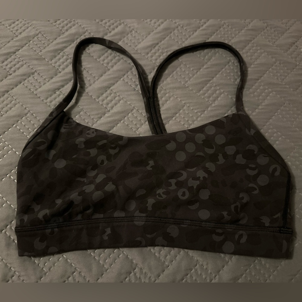 Lululemon camo Women's Black Patterned Sports Bra free to be
